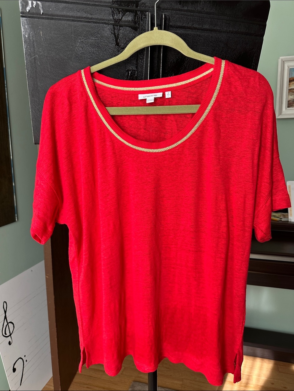Chico's Red Short Sleeve Scoop Neck Top with Gold Trim